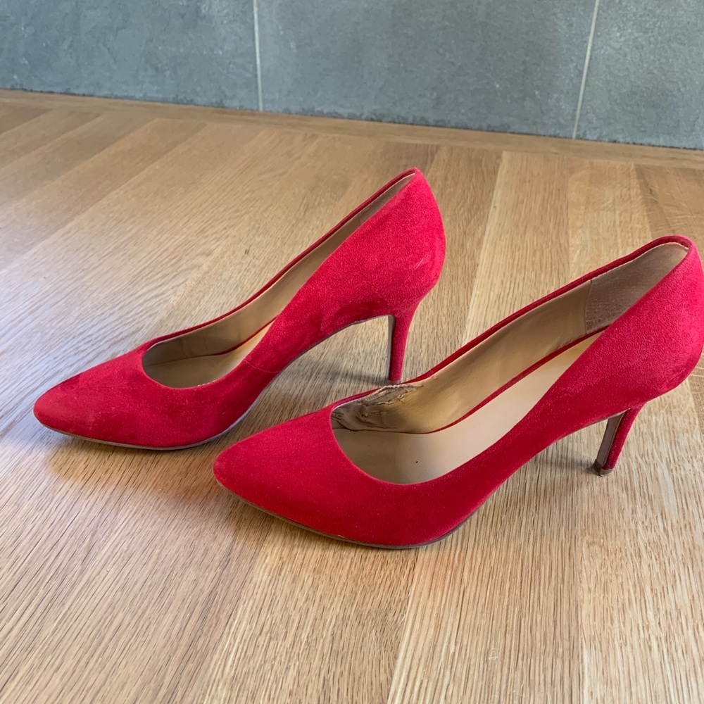Red suede pumps size 8 INC